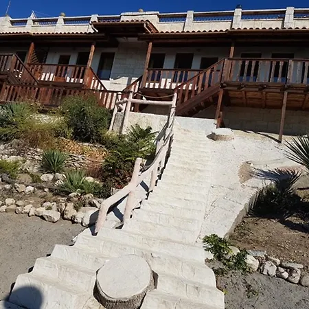 Sea View Апартаменти Несебир